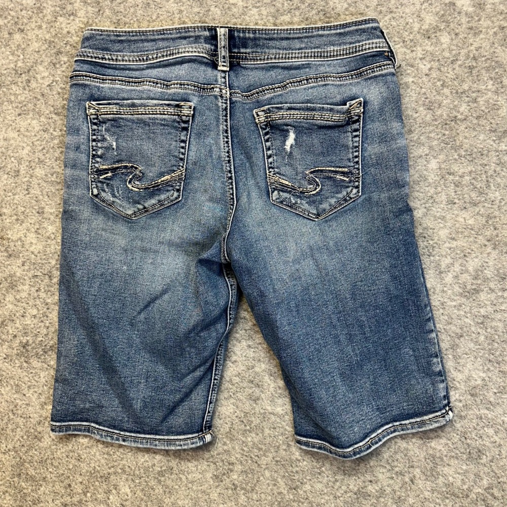 Silver Jeans Co Suki Bermuda Women Size 28 Blue Good Distressed Mid Rise - Picture 2 of 10